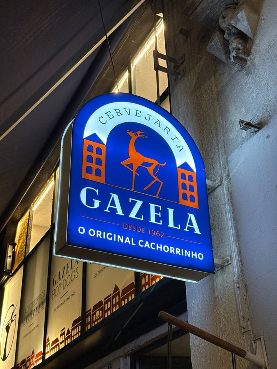 用户拍摄的 Gazela 店招